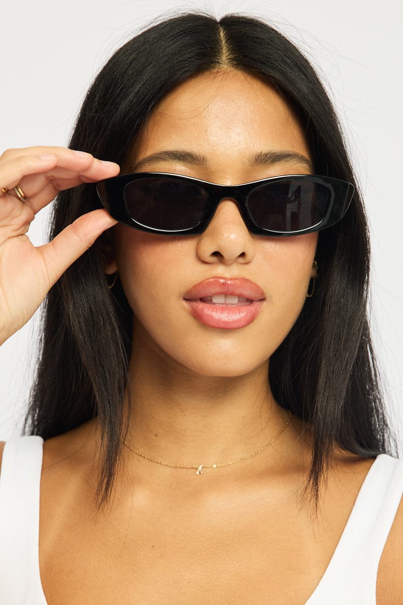 Black Animal Print Fashion Sunglasses - Image 2