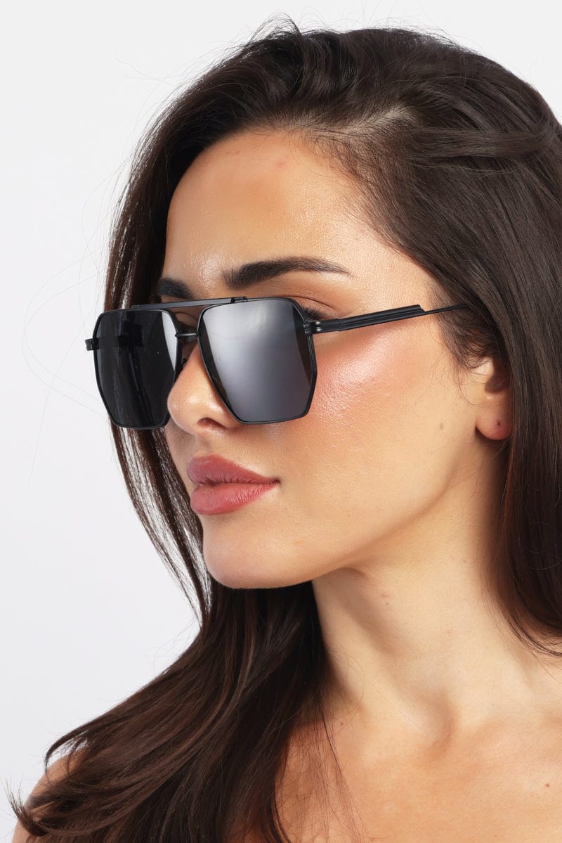 Black Aviator Sunglasses - Image 2