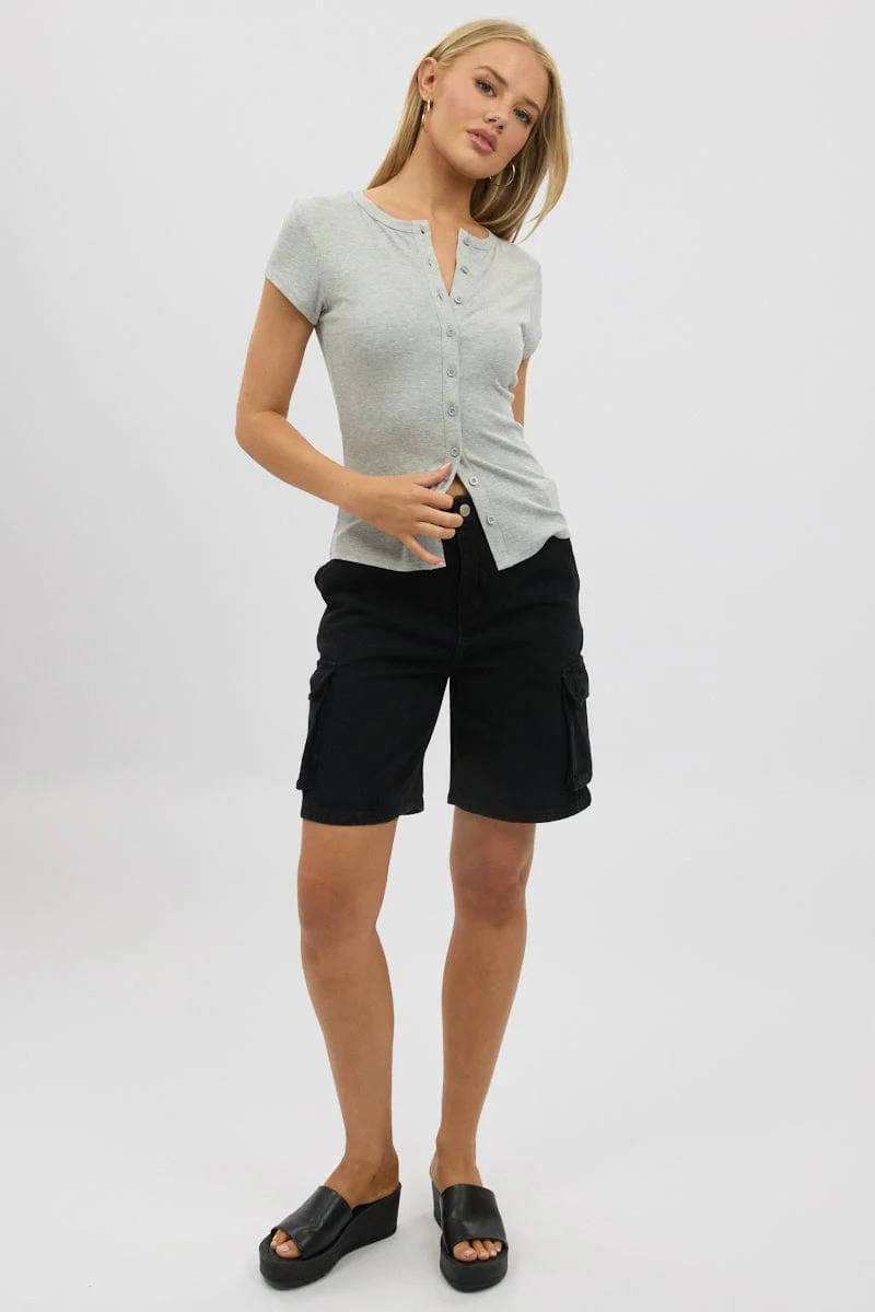 Black Cargo Shorts High Rise - Image 3