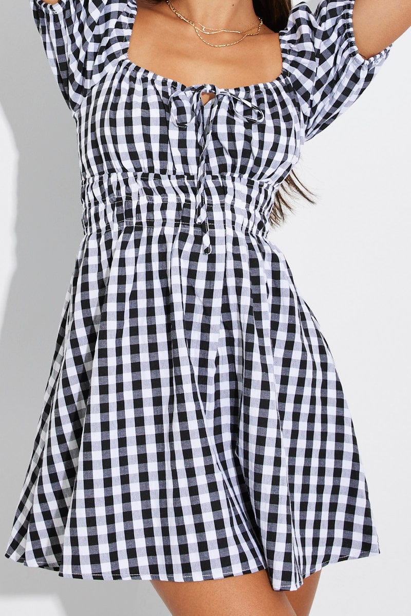 Black Check Fit and Flare Dress Short Sleeve Ruched - Image 6