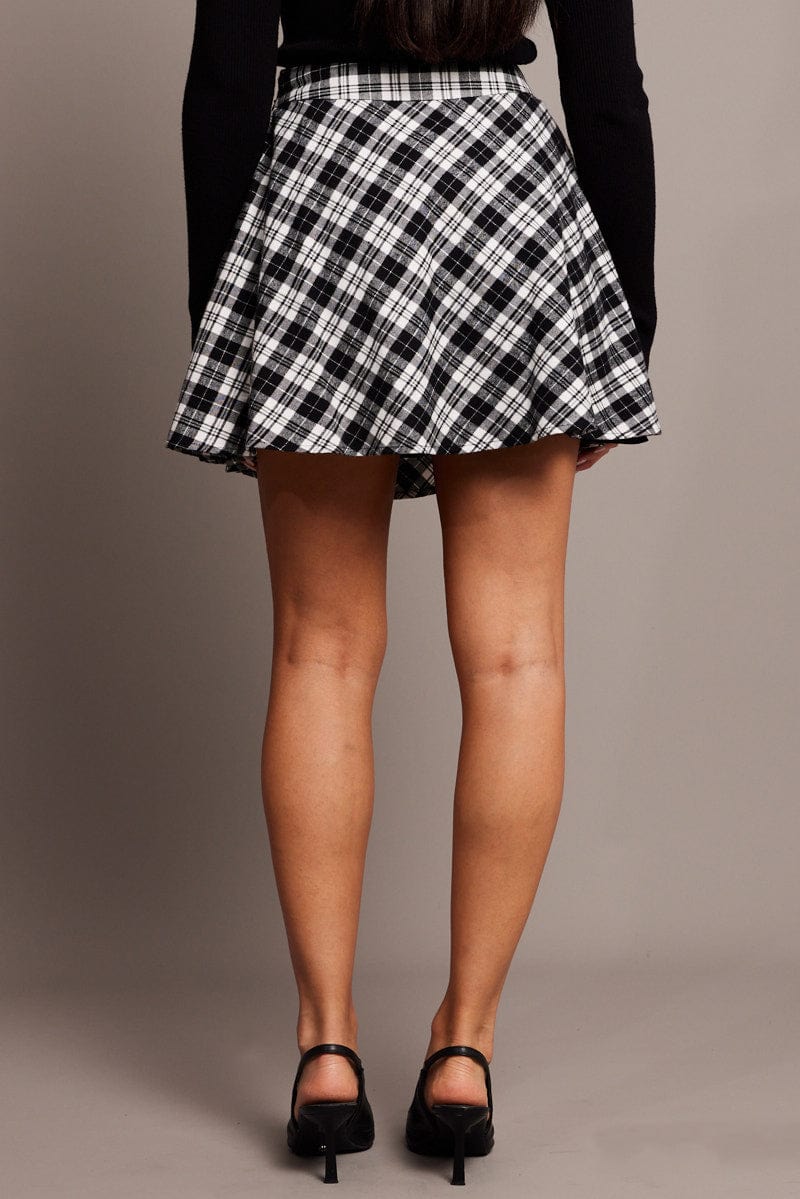 Black Check Skater Skirt Mini - Image 5