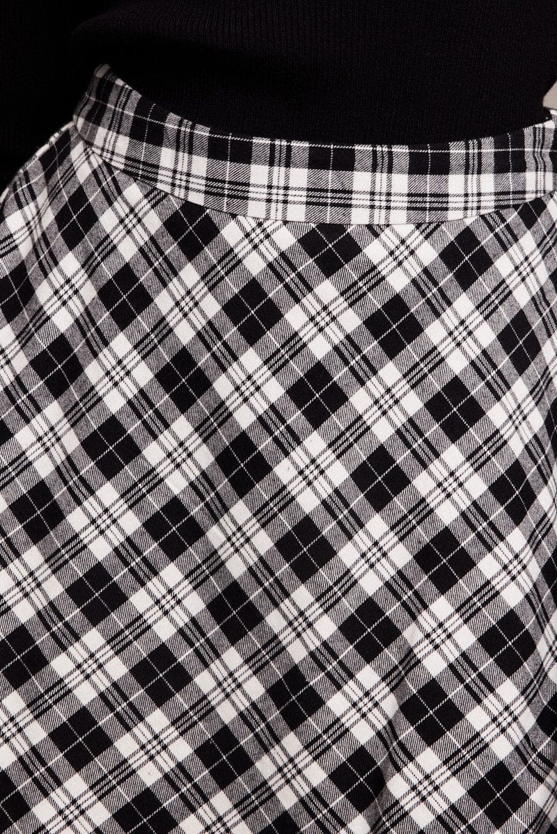 Black Check Skater Skirt Mini - Image 6
