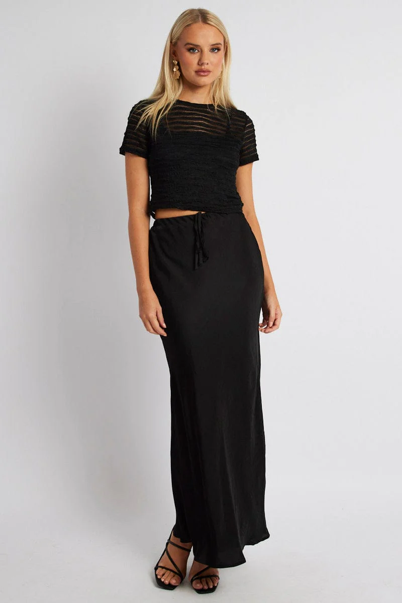 Black Crop Top Short Sleeve Textured - Image 2