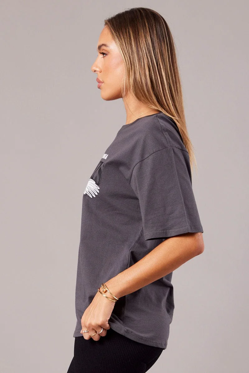 Grey Graphic Tee Short Sleeve - Image 4