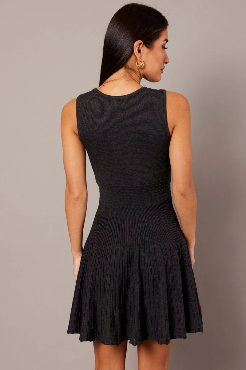 Grey Knit Dress Sleeveless Fit and Flare - Image 5