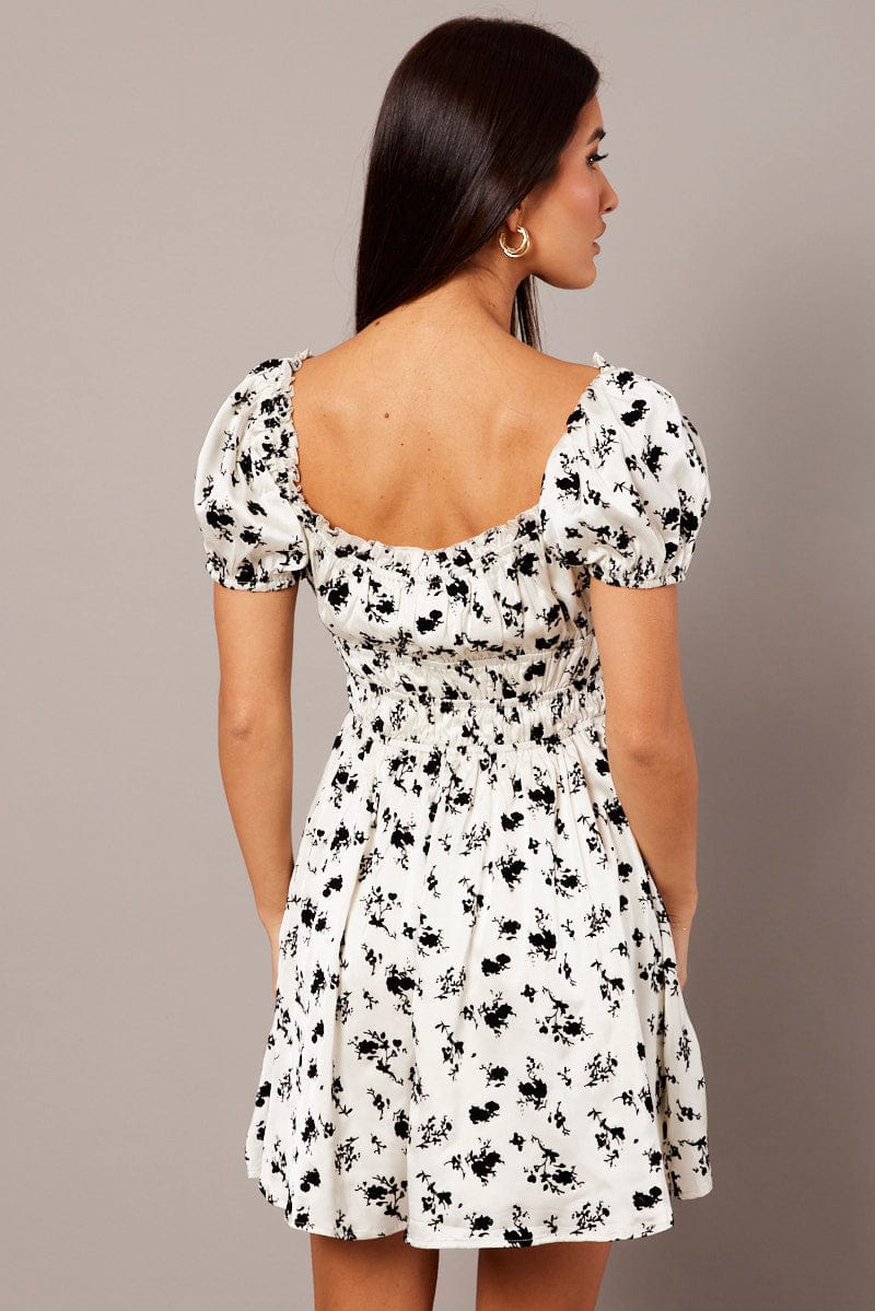 White Floral Fit And Flare Dress Puff Sleeve - Image 5